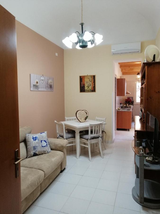 Casa Vacanze Nonna Lina - ตราปานี ภายนอก รูปภาพ