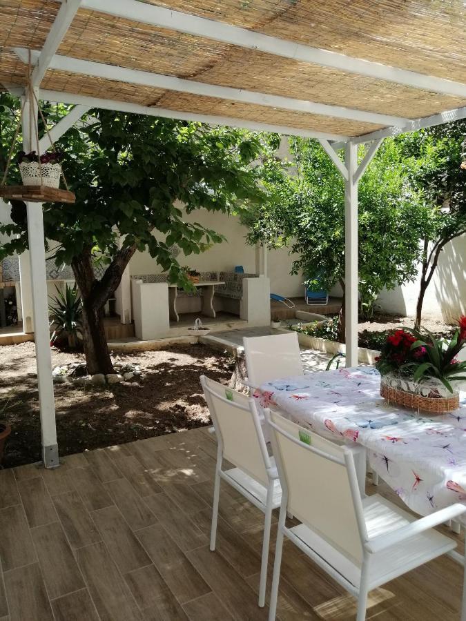 Casa Vacanze Nonna Lina - ตราปานี ภายนอก รูปภาพ